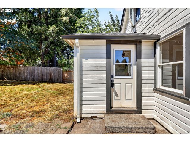 4520 Se CHASE Rd, Gresham, OR 97080