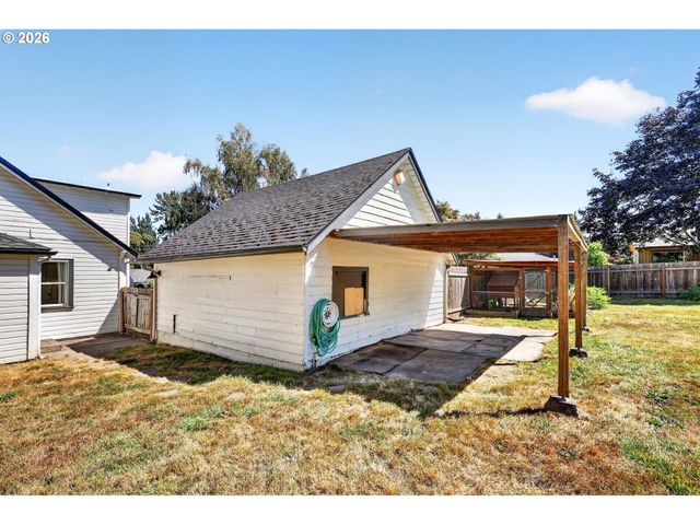 4520 Se CHASE Rd, Gresham, OR 97080