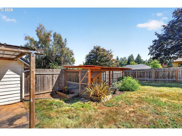 4520 Se CHASE Rd, Gresham, OR 97080