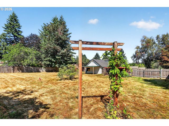 4520 Se CHASE Rd, Gresham, OR 97080