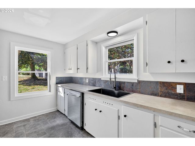 4520 Se CHASE Rd, Gresham, OR 97080