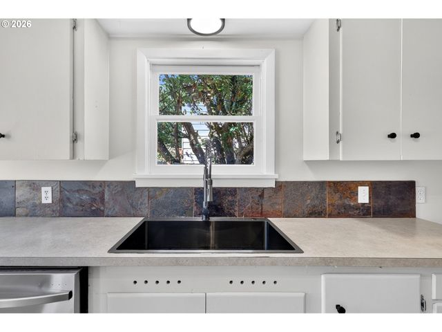 4520 Se CHASE Rd, Gresham, OR 97080