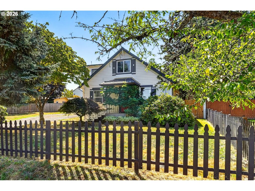 4520 Se CHASE Rd, Gresham, OR 97080
