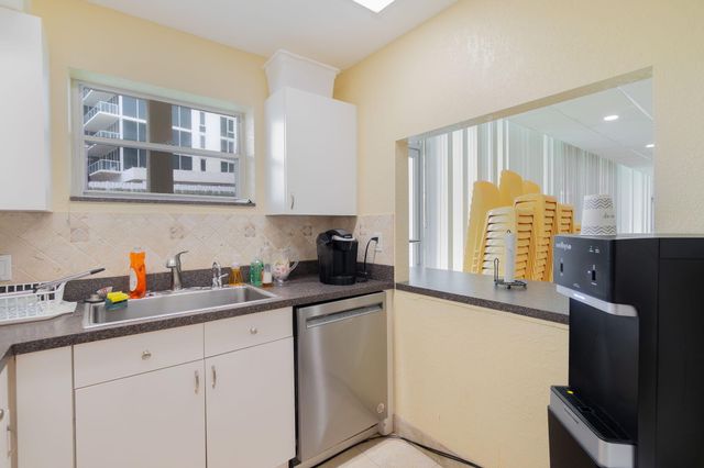 3570 S Ocean Boulevard 610, South Palm Beach, FL 33480