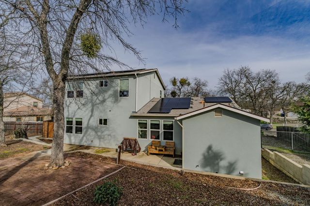 2302 Lake View Cir, Valley Springs, CA 95252