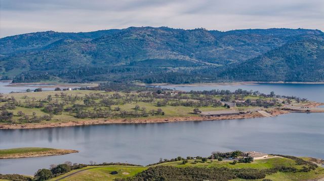 2302 Lake View Cir, Valley Springs, CA 95252