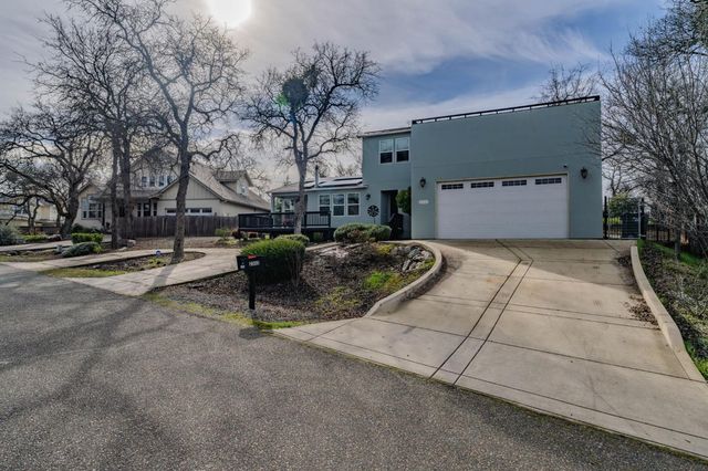 2302 Lake View Cir, Valley Springs, CA 95252