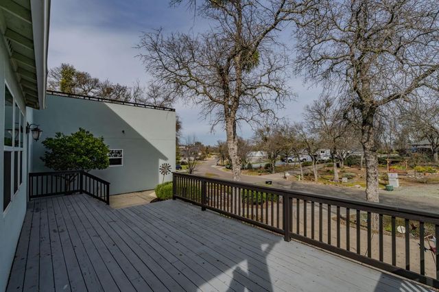 2302 Lake View Cir, Valley Springs, CA 95252