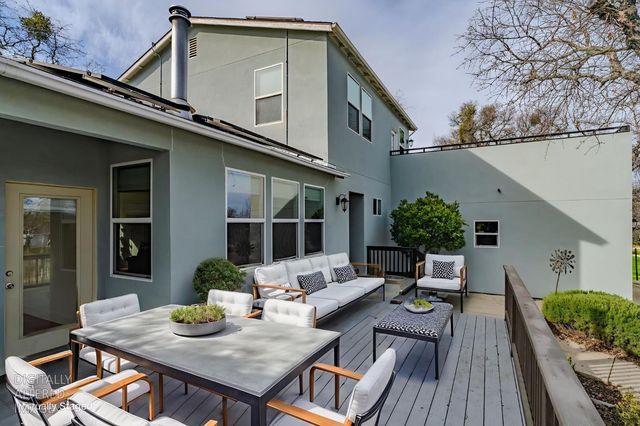 2302 Lake View Cir, Valley Springs, CA 95252