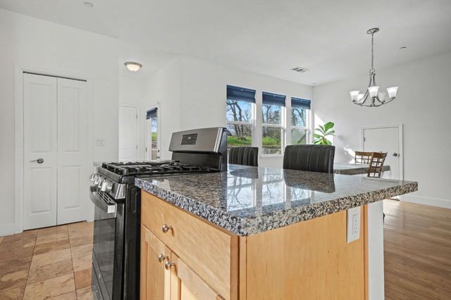 2302 Lake View Cir, Valley Springs, CA 95252