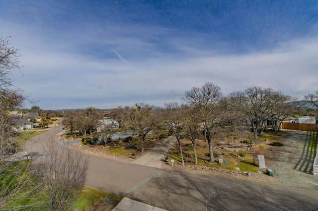 2302 Lake View Cir, Valley Springs, CA 95252