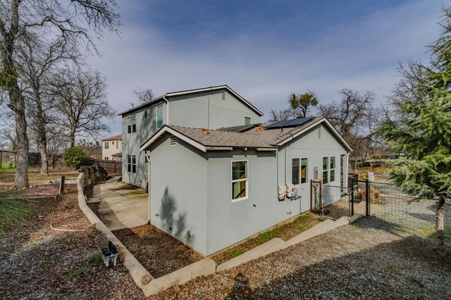 2302 Lake View Cir, Valley Springs, CA 95252