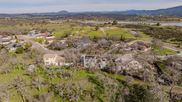 2302 Lake View Cir, Valley Springs, CA 95252