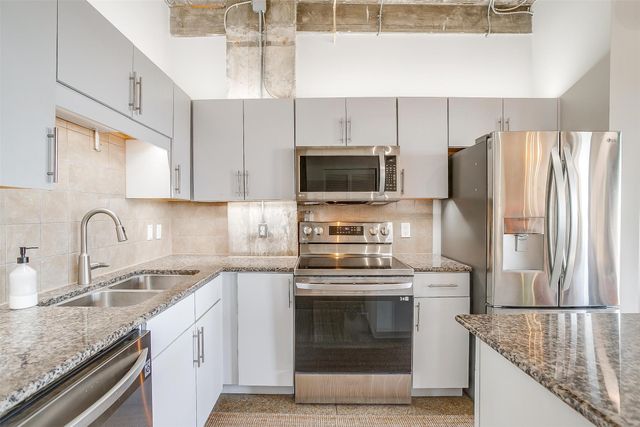 221 W Lancaster Avenue 5003, Fort Worth, TX 76102