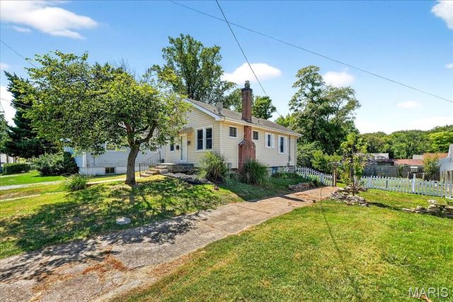 8211 Mathilda Avenue, St Louis, MO 63123