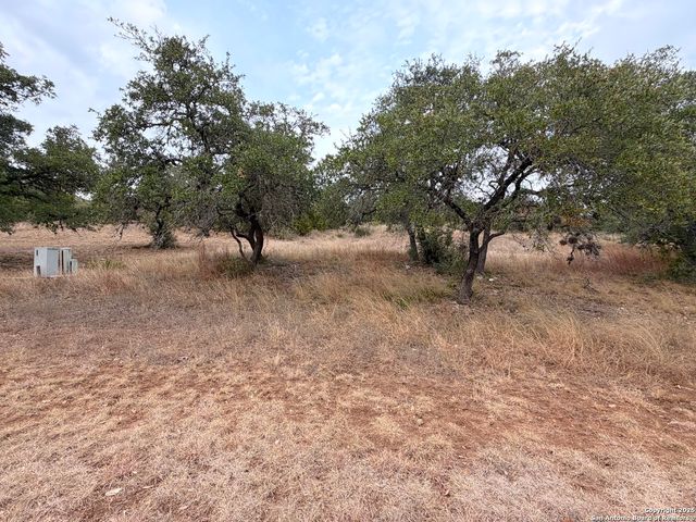 1232 Kings Cove Dr, Canyon Lake, TX 78133