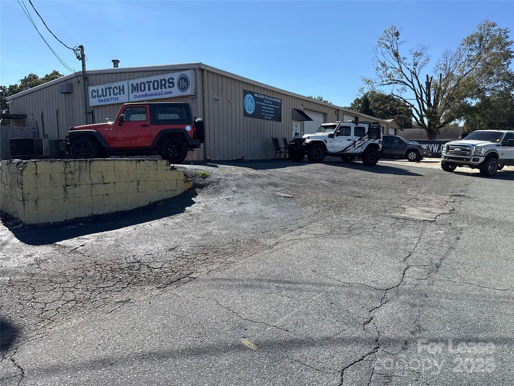 1905 W Roosevelt Boulevard, Monroe, NC 28110