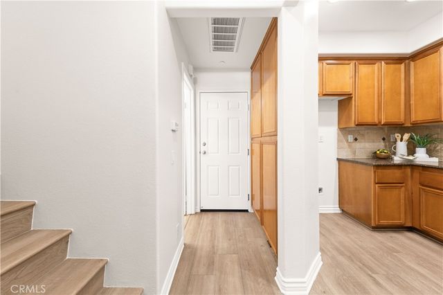 76 Trailing Vine, Irvine, CA 92602