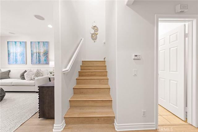 76 Trailing Vine, Irvine, CA 92602
