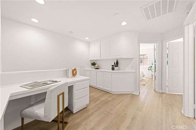 76 Trailing Vine, Irvine, CA 92602