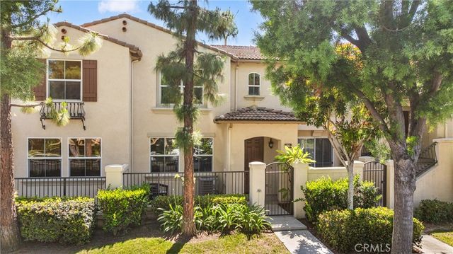 76 Trailing Vine, Irvine, CA 92602
