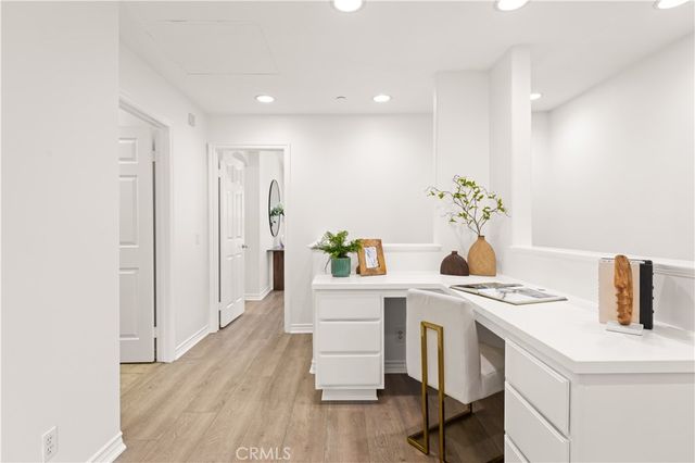 76 Trailing Vine, Irvine, CA 92602