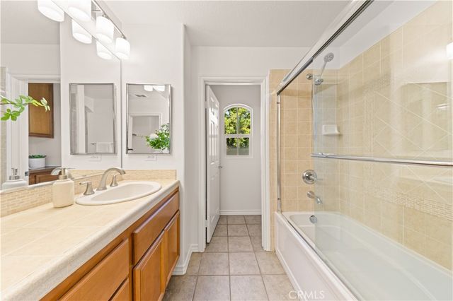 76 Trailing Vine, Irvine, CA 92602