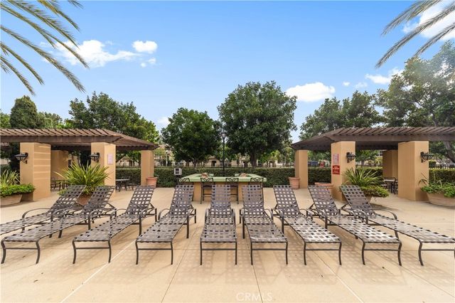 76 Trailing Vine, Irvine, CA 92602