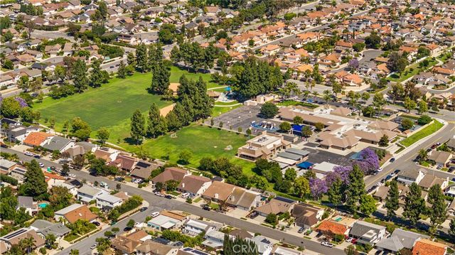 76 Trailing Vine, Irvine, CA 92602