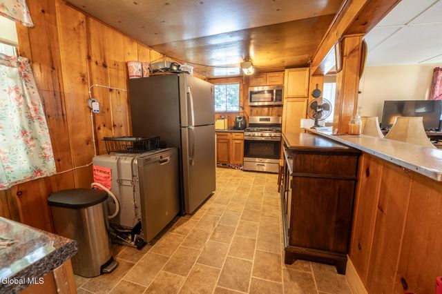233 North Shore Road, Caroga, NY 12032