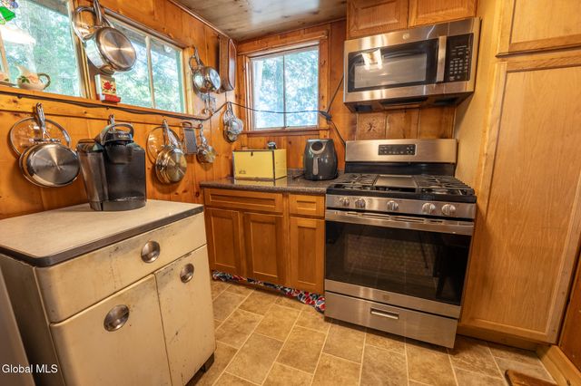233 North Shore Road, Caroga, NY 12032