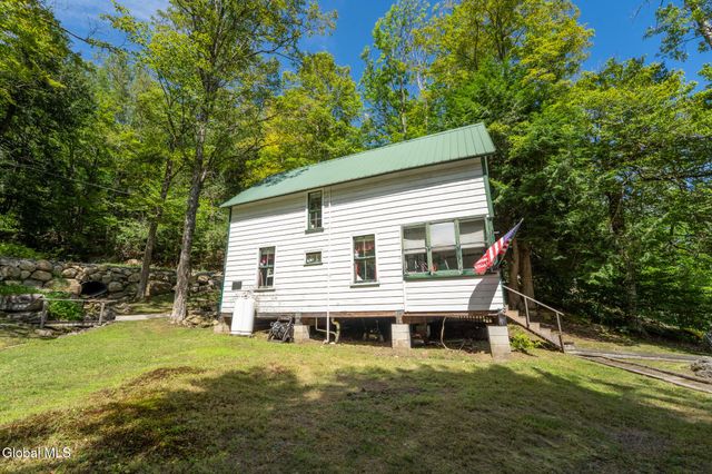 233 North Shore Road, Caroga, NY 12032