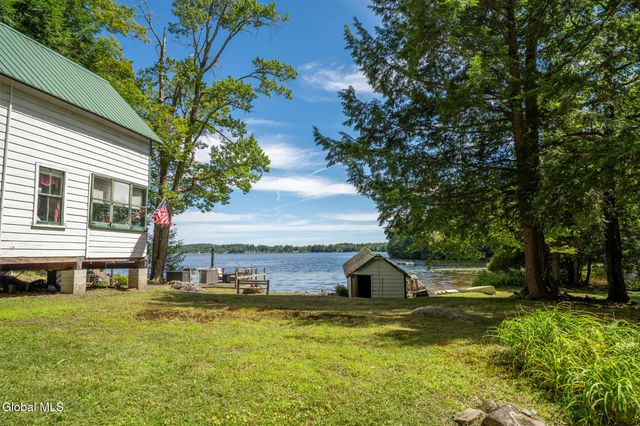 233 North Shore Road, Caroga, NY 12032