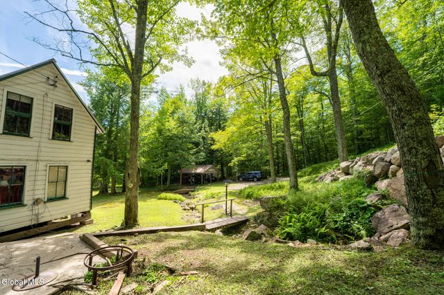 233 North Shore Road, Caroga, NY 12032