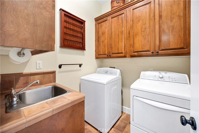 39968 39968 Calle Breve, Temecula, CA 92592