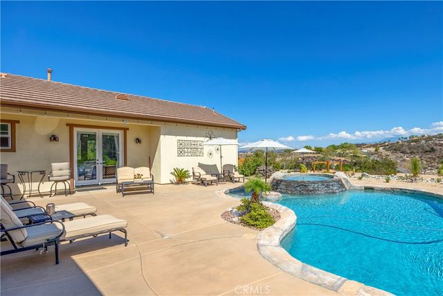 39968 39968 Calle Breve, Temecula, CA 92592
