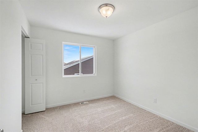 1037 Foxglove Avenue, Vicksburg, MI 49097