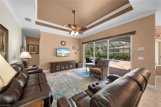 10053 Lions Bay CT, Naples, FL 34120