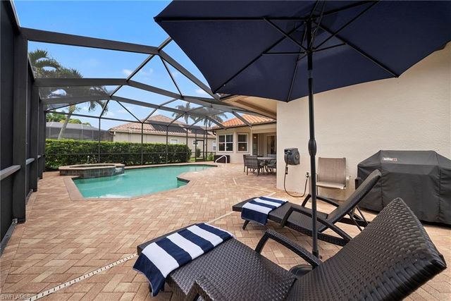 10053 Lions Bay CT, Naples, FL 34120