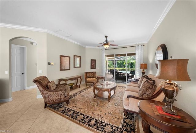 10053 Lions Bay CT, Naples, FL 34120