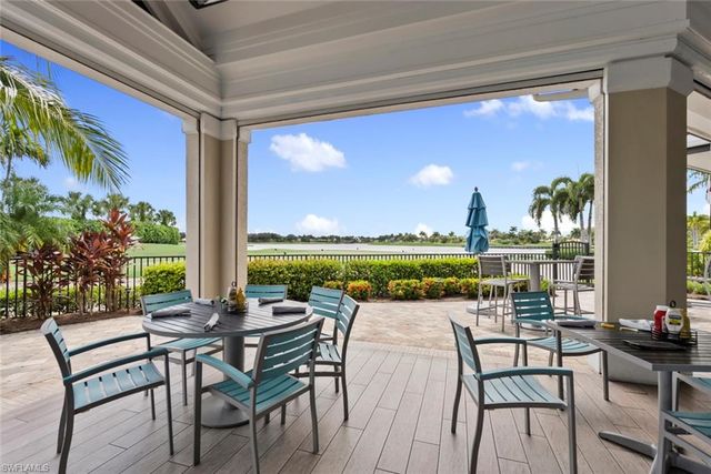10053 Lions Bay CT, Naples, FL 34120