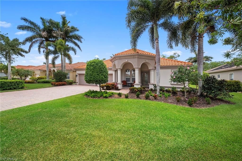 10053 Lions Bay CT, Naples, FL 34120
