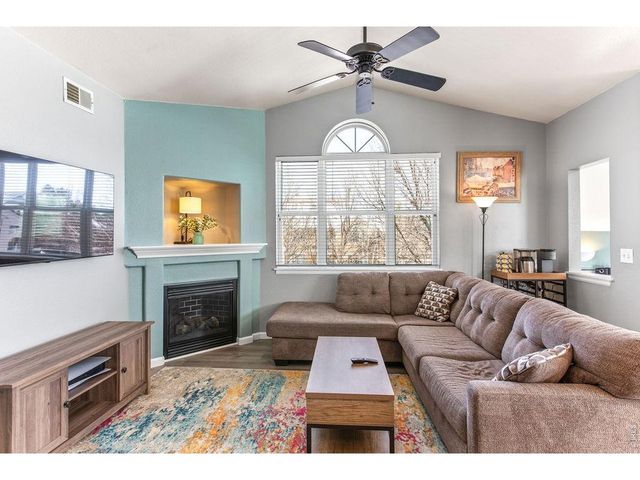 2011 Grays Peak Dr 204, Loveland, CO 80538