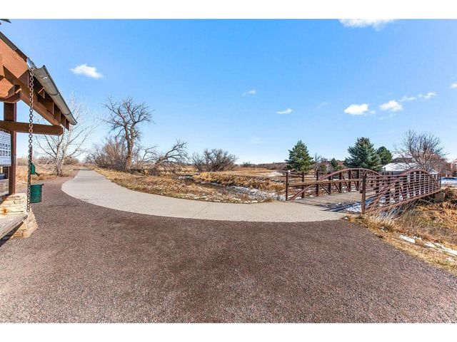 2011 Grays Peak Dr 204, Loveland, CO 80538