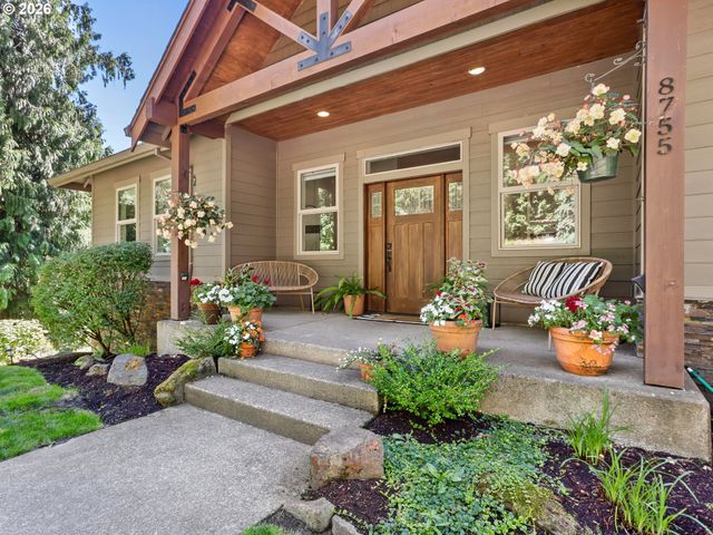 8755 Se KINGSWOOD Way, Damascus, OR 97089