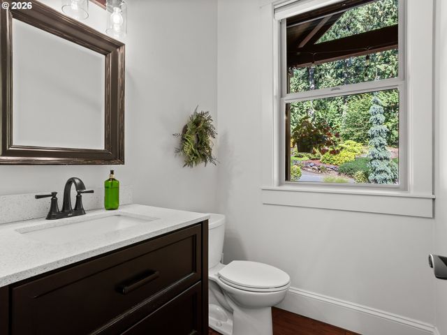 8755 Se KINGSWOOD Way, Damascus, OR 97089