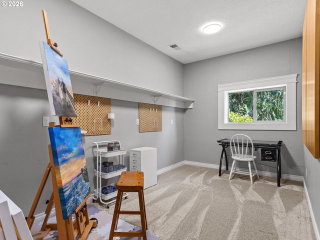 8755 Se KINGSWOOD Way, Damascus, OR 97089