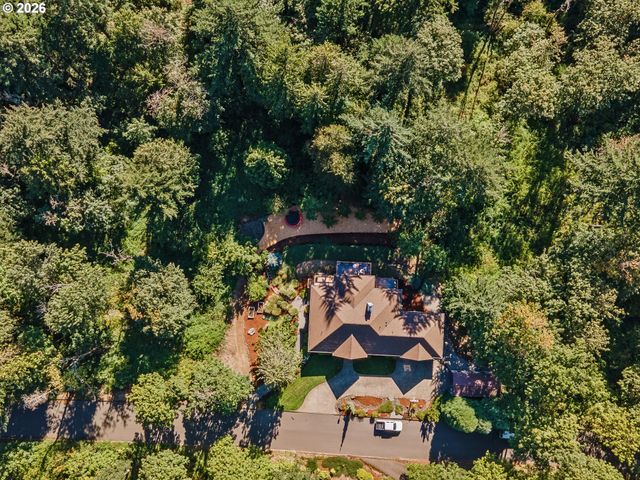 8755 Se KINGSWOOD Way, Damascus, OR 97089