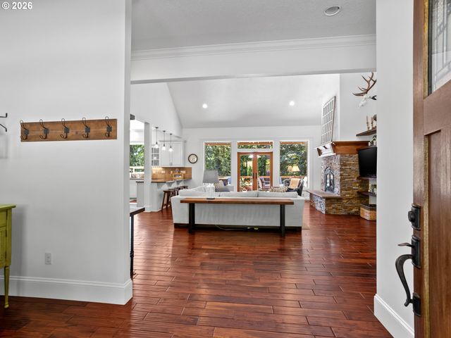 8755 Se KINGSWOOD Way, Damascus, OR 97089
