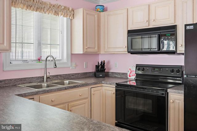 33399 COLEMAN GALE LN, Bethany Beach, DE 19930